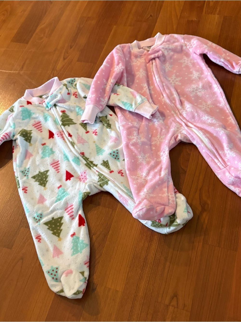 Set of 2 Hudson Baby 0-3M Pink Christmas Fleece Feel Infant zip sleepers